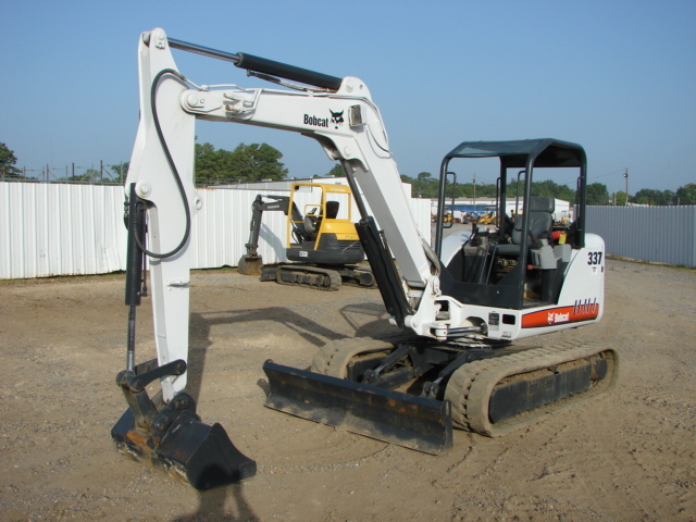 Bobcat 337G
