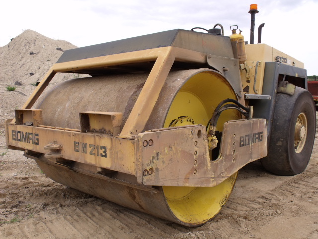 Bomag BW213AD