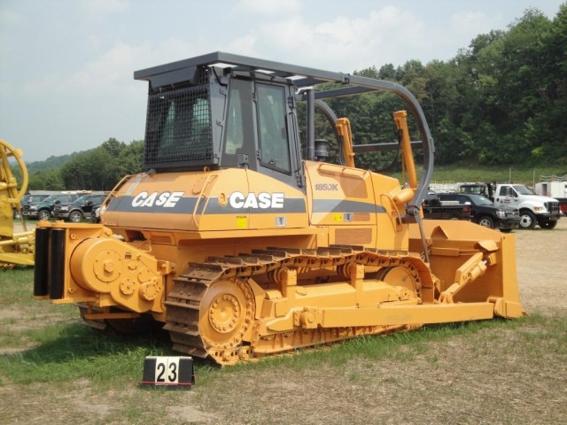 Case 1850K LT
