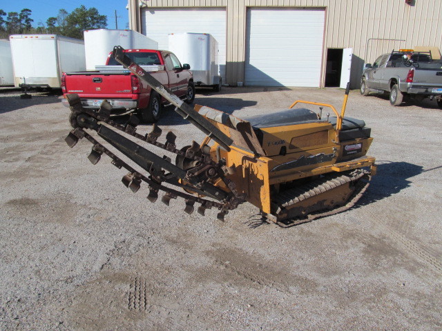Case TF300B