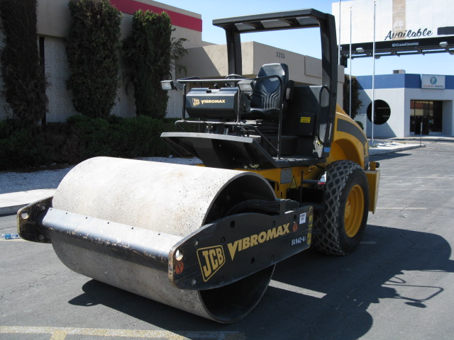 JCB VM75D