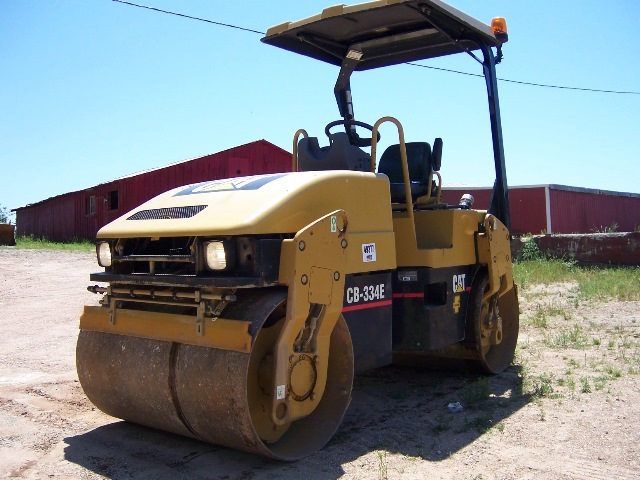 Caterpillar CB334E