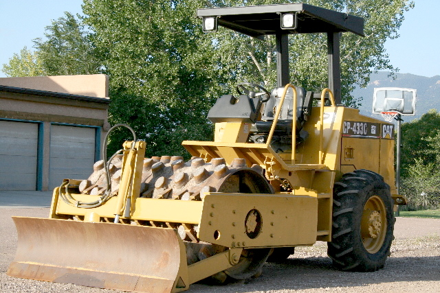 Caterpillar CP433C