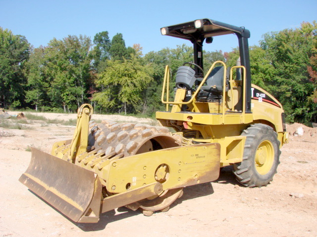 Caterpillar CP433E