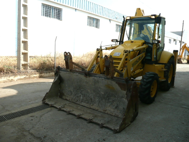 Komatsu WB93R