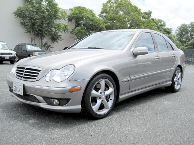 Mercedes-Benz C Class C230 Automobiles transport quote to Whittier, CA ...