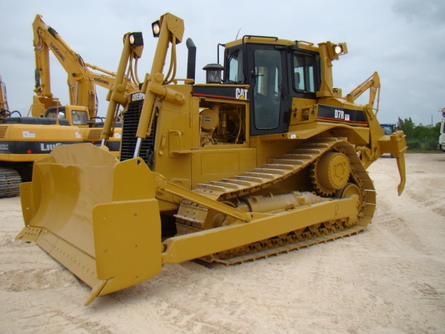 Caterpillar D7RII