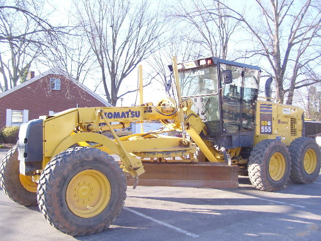 Komatsu GD5553C