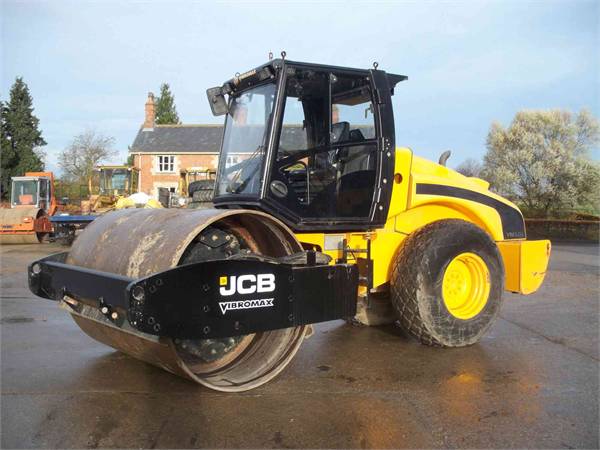 JCB VM132D