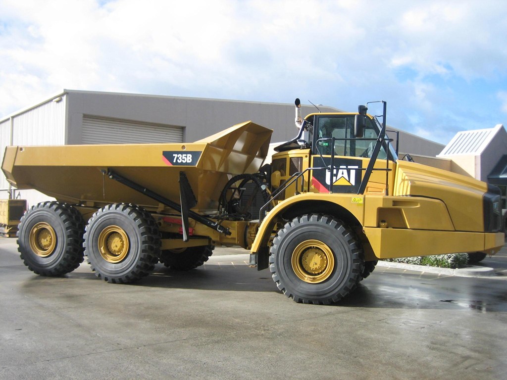 Caterpillar 735B