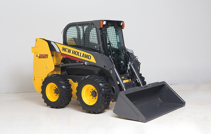 New Holland L221