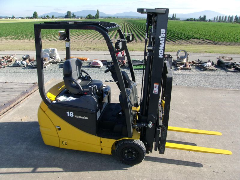 Komatsu FB18MU12