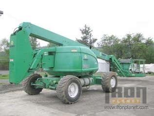 JLG 600AJARTICBOOM