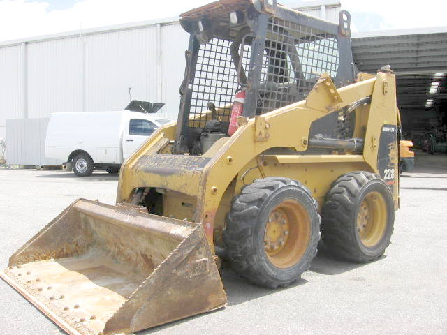 トレーラー　CAT For Sale: Caterpillar 517 Skidder
