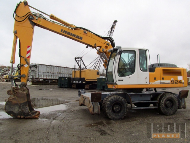 Liebherr A924C