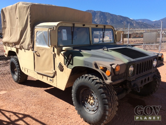 AM General M998HumveeCargo