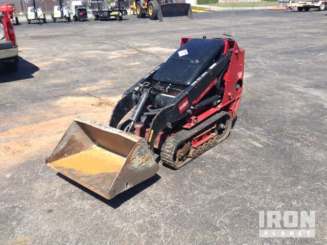 Toro Dingo TX427