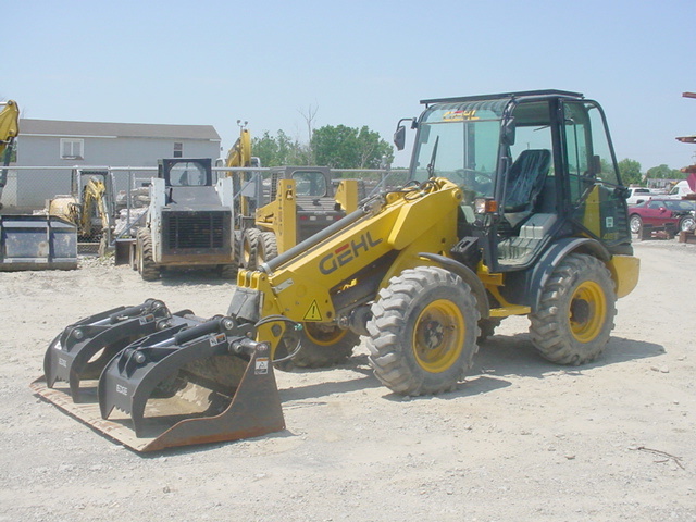 Gehl 418T