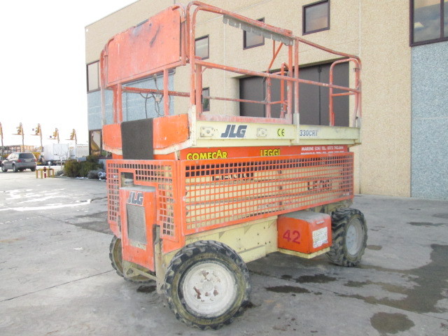 JLG 330CRT