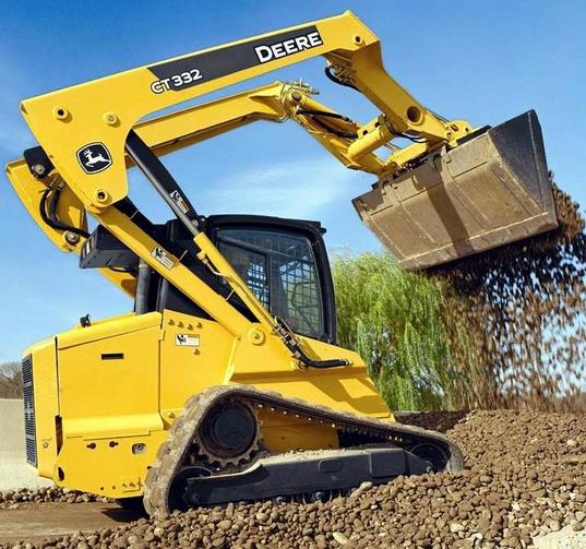 John Deere 332(COMPACT)