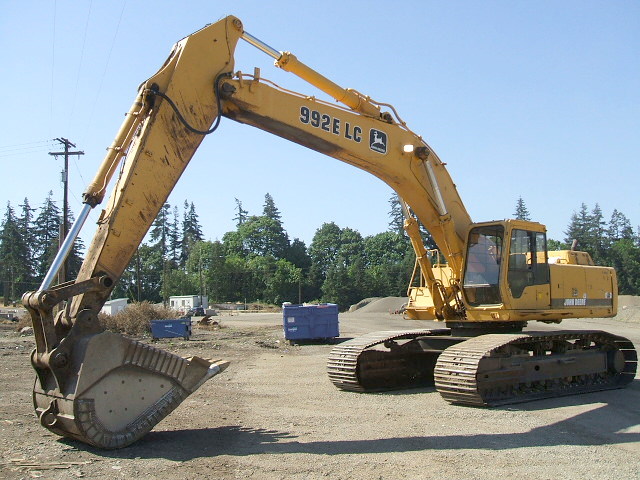 John Deere 992ELC