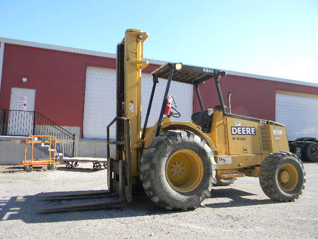 John Deere 486E