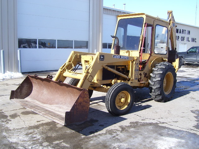 John Deere 300