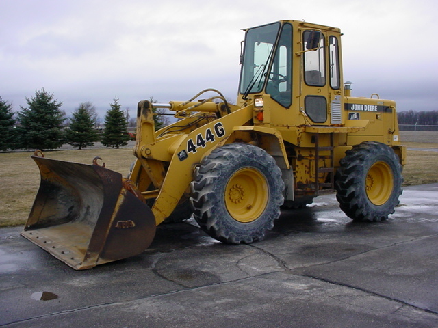 John Deere 444G