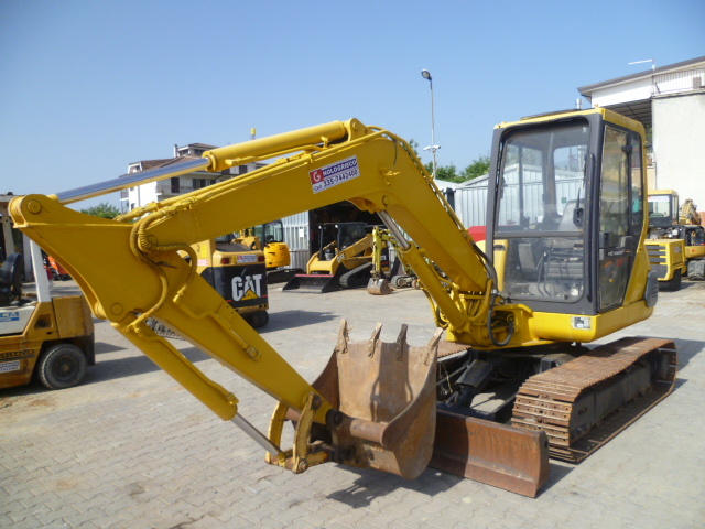 Komatsu PC451