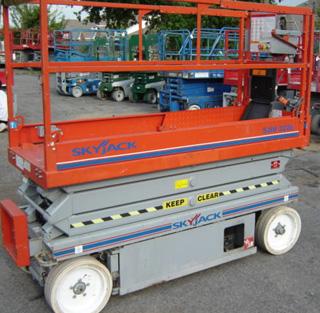 Skyjack 3220 Aerial Work Platform Specs: Dimensions & Weight