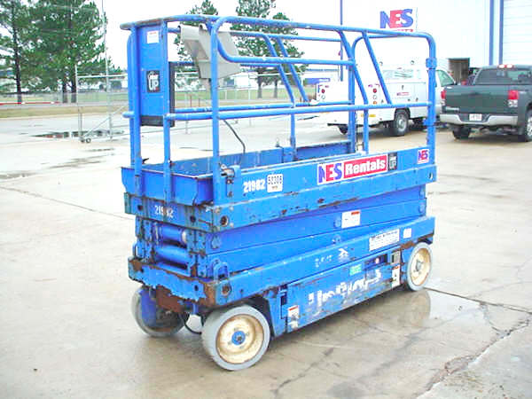 UpRight X20N Aerial Work Platform Specs: Dimensions & Weight