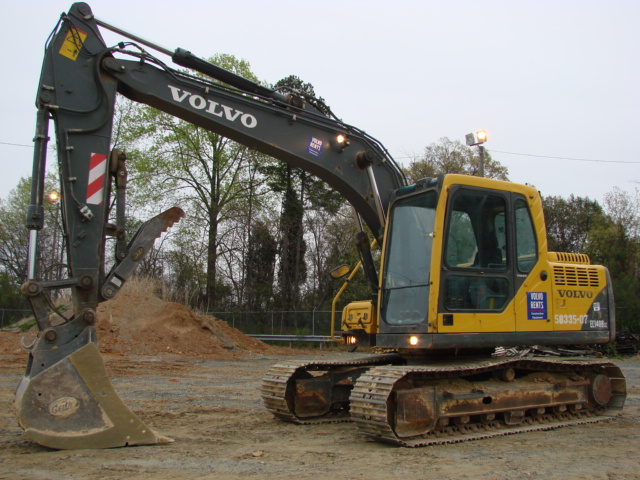 Volvo EC140B