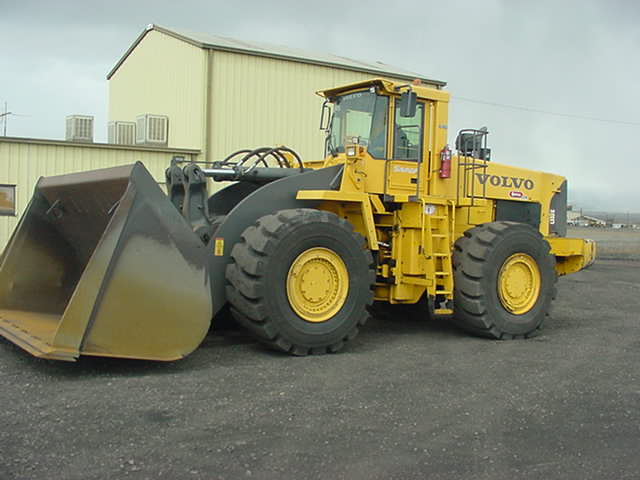 Volvo L330E