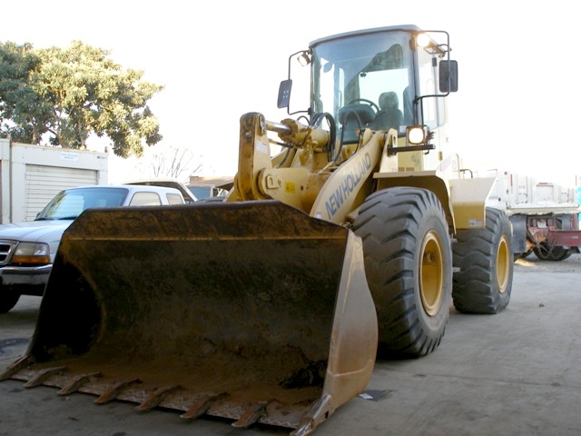 New Holland LW130