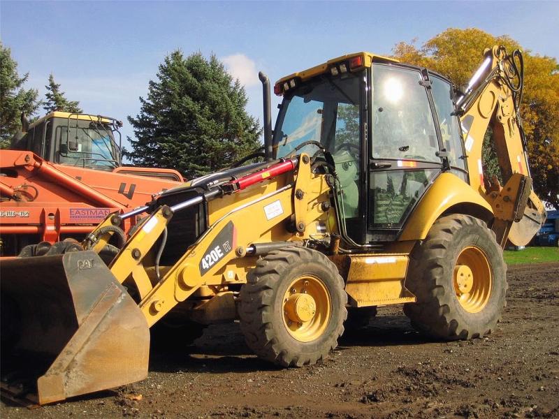 Caterpillar 420EIT Landscape Loaders transport quote to Londonderry, NH