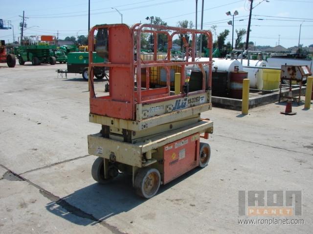 JLG 1532E2