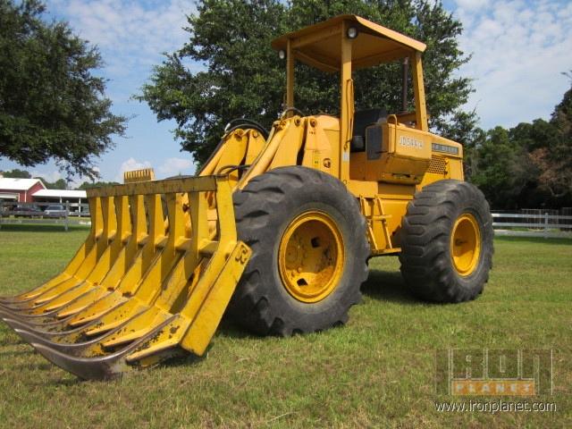 John Deere 544A