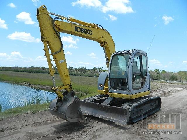 Kobelco SK70SR1E