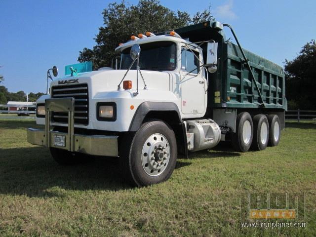 Mack RD600 Trucks - Utility transport quote to Winnipeg, MB. VeriTread ...