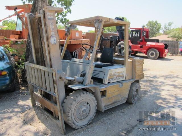 Komatsu FG40T4