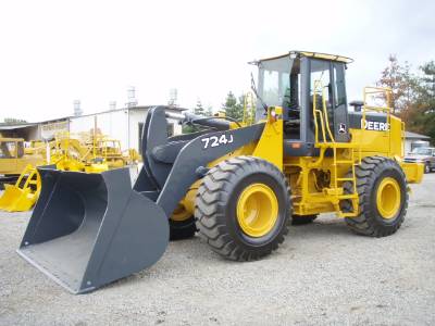 John Deere 724J