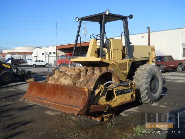 Caterpillar CP533