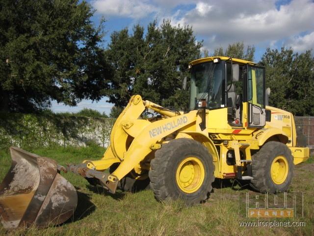 New Holland LW130B
