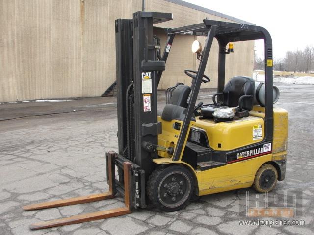 Caterpillar GC25 Forklifts Cushion Tire Specs and Dimensions
