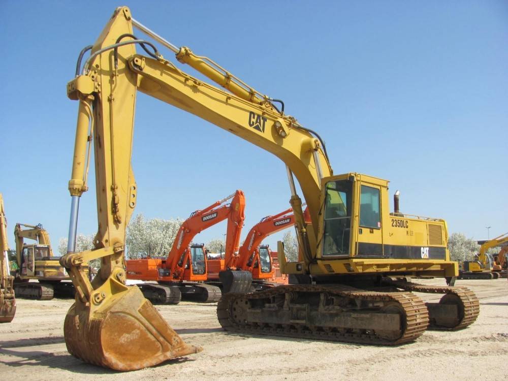 Caterpillar 235DLC