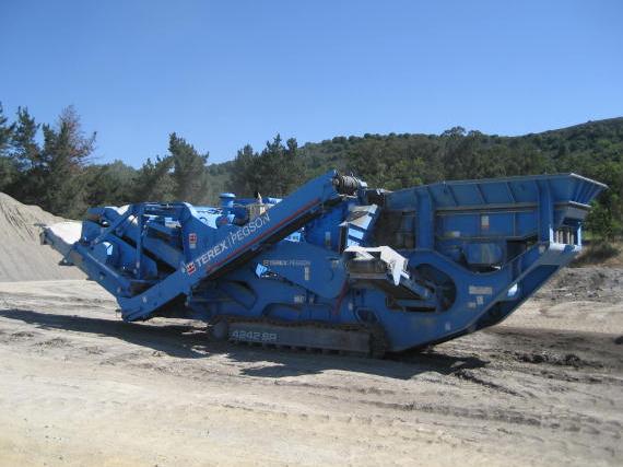 Powerscreen TRAKPACTOR4242SR