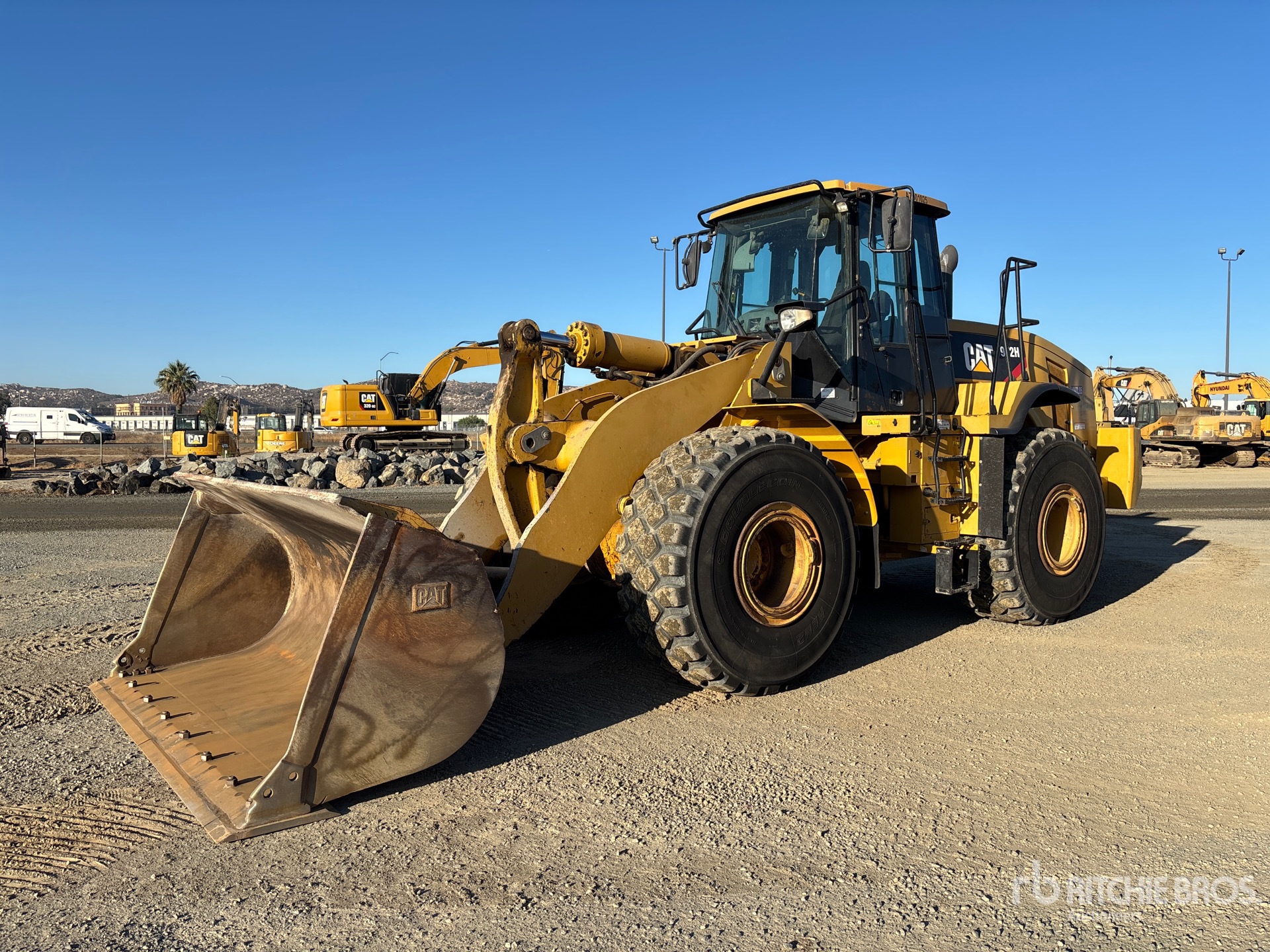 Caterpillar 972H Wheel Loaders transport quote to Devils Lake, ND ...