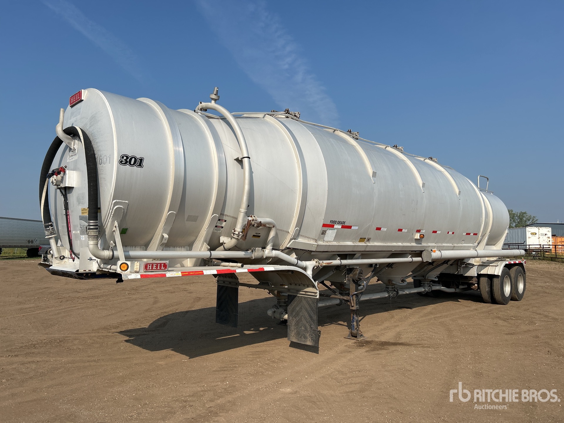 2002 Heil 1600 cft T/A Pneumatic Bulk Trailer General Freight transport ...