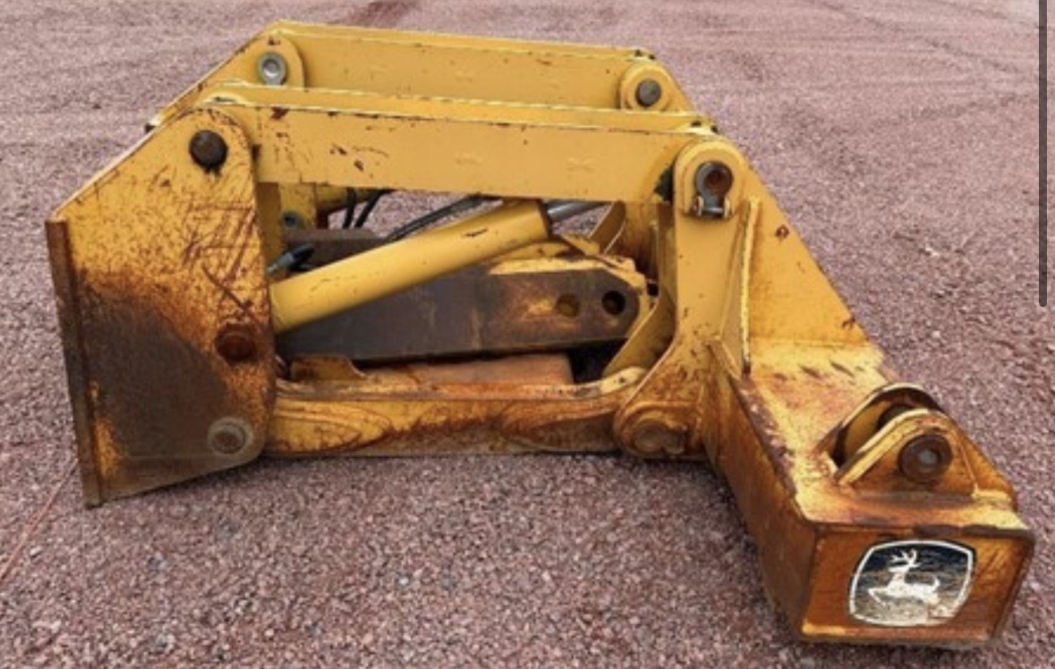 John Deere 850J ripper General Freight transport quote to Jackson, MO ...