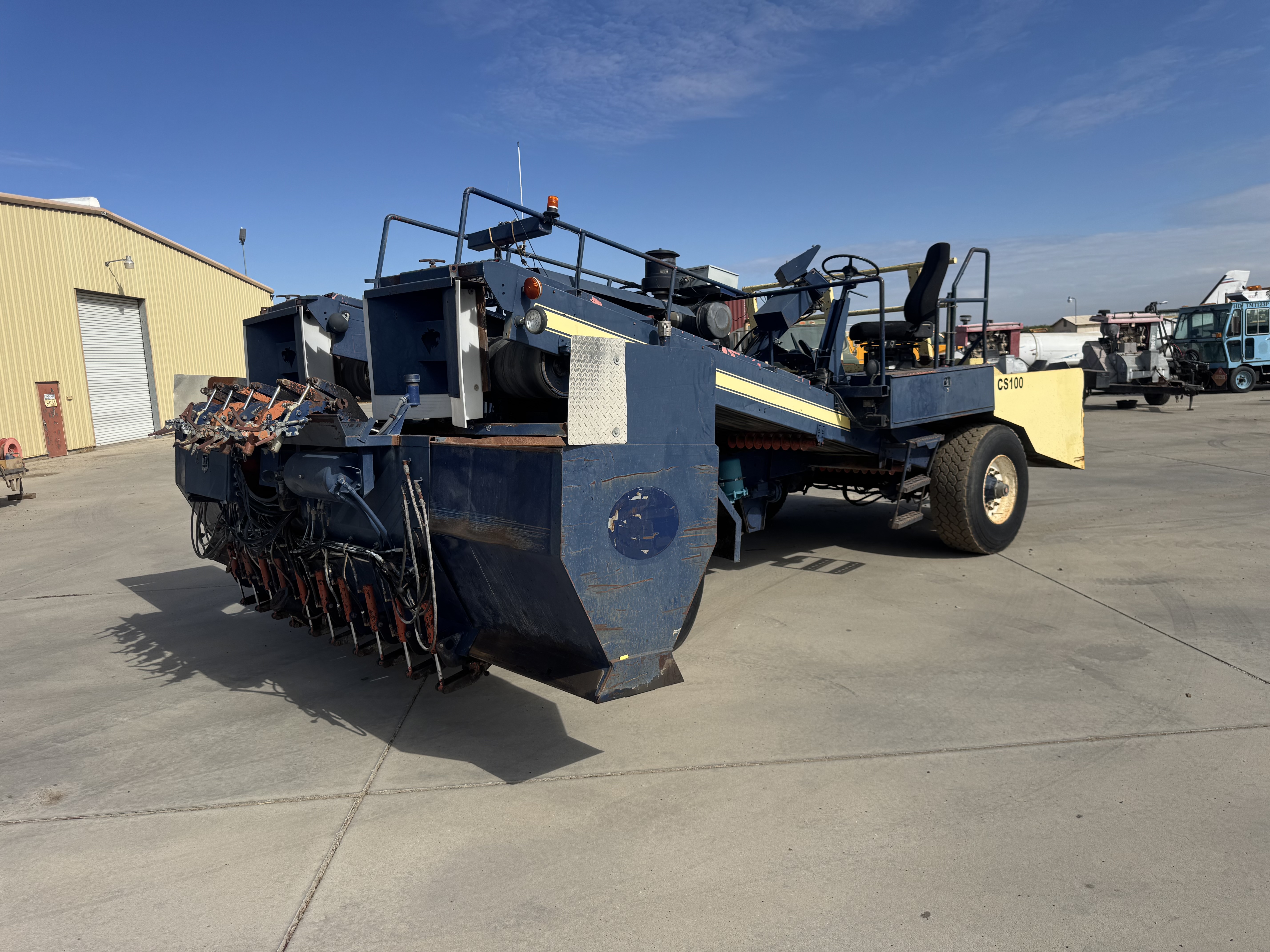 Bearcat BC2002 Spreaders transport quote to Watrous, SK. VeriTread Load ...